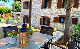 Cosy lake house, μια ανάσα πριν τη λίμνη